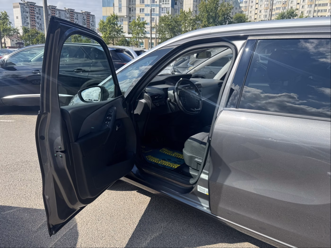 Citroen C4 Spacetourer фото 9