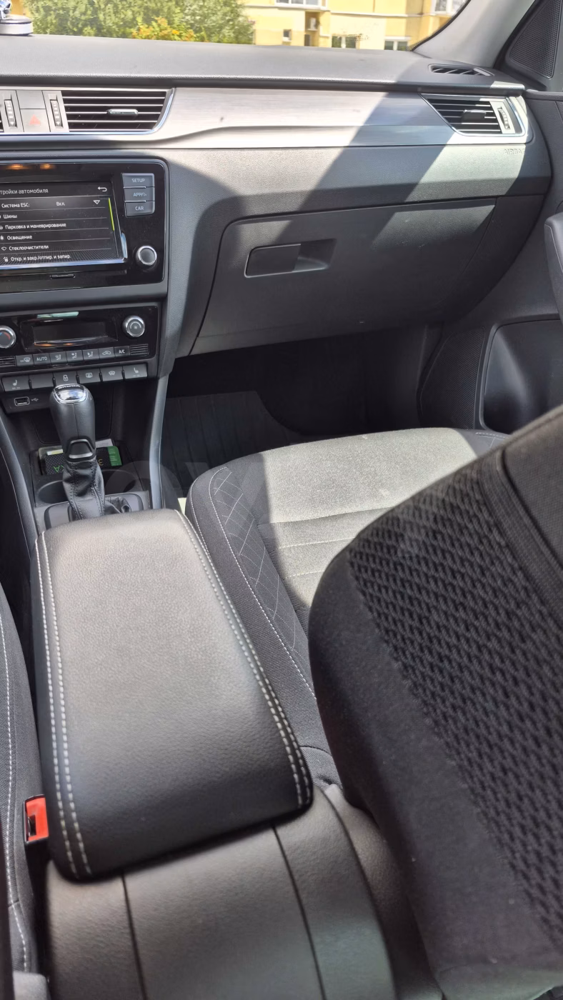 Skoda Rapid фото 7