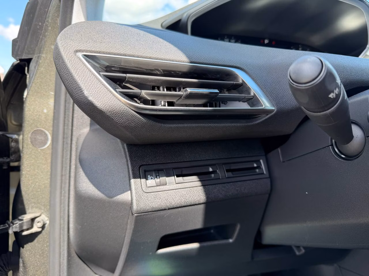 Peugeot 3008 фото 14