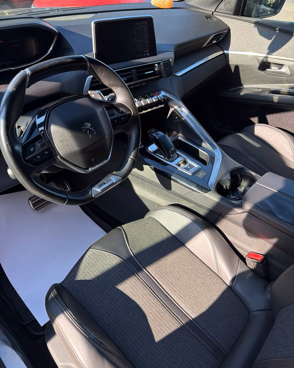 Peugeot 5008 фото 11