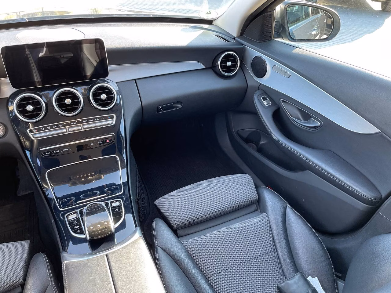 Mercedes-Benz C-Класс фото 14