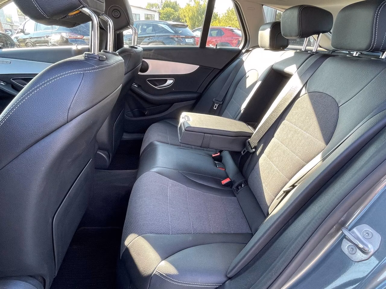 Mercedes-Benz C-Класс фото 17