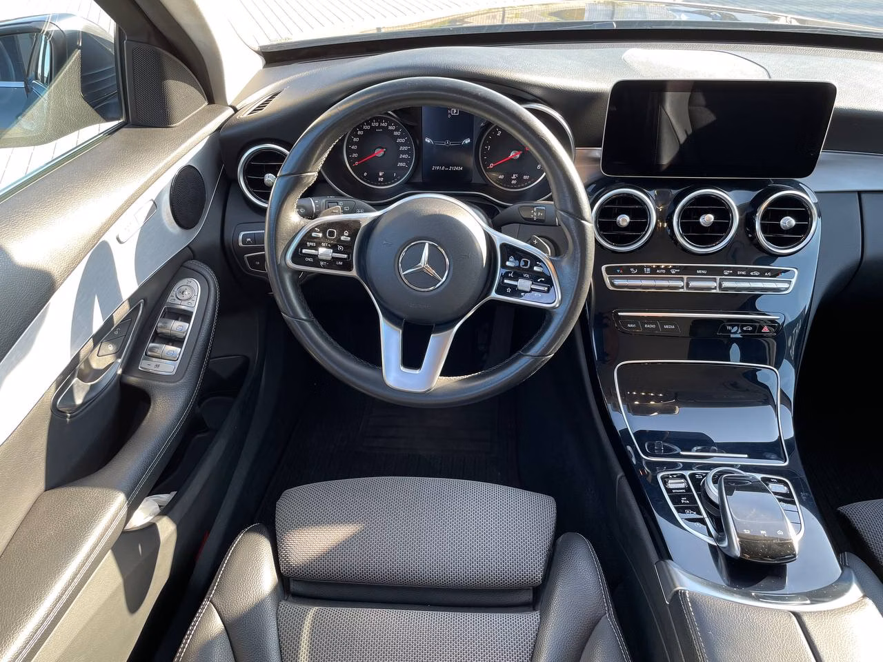 Mercedes-Benz C-Класс фото 13