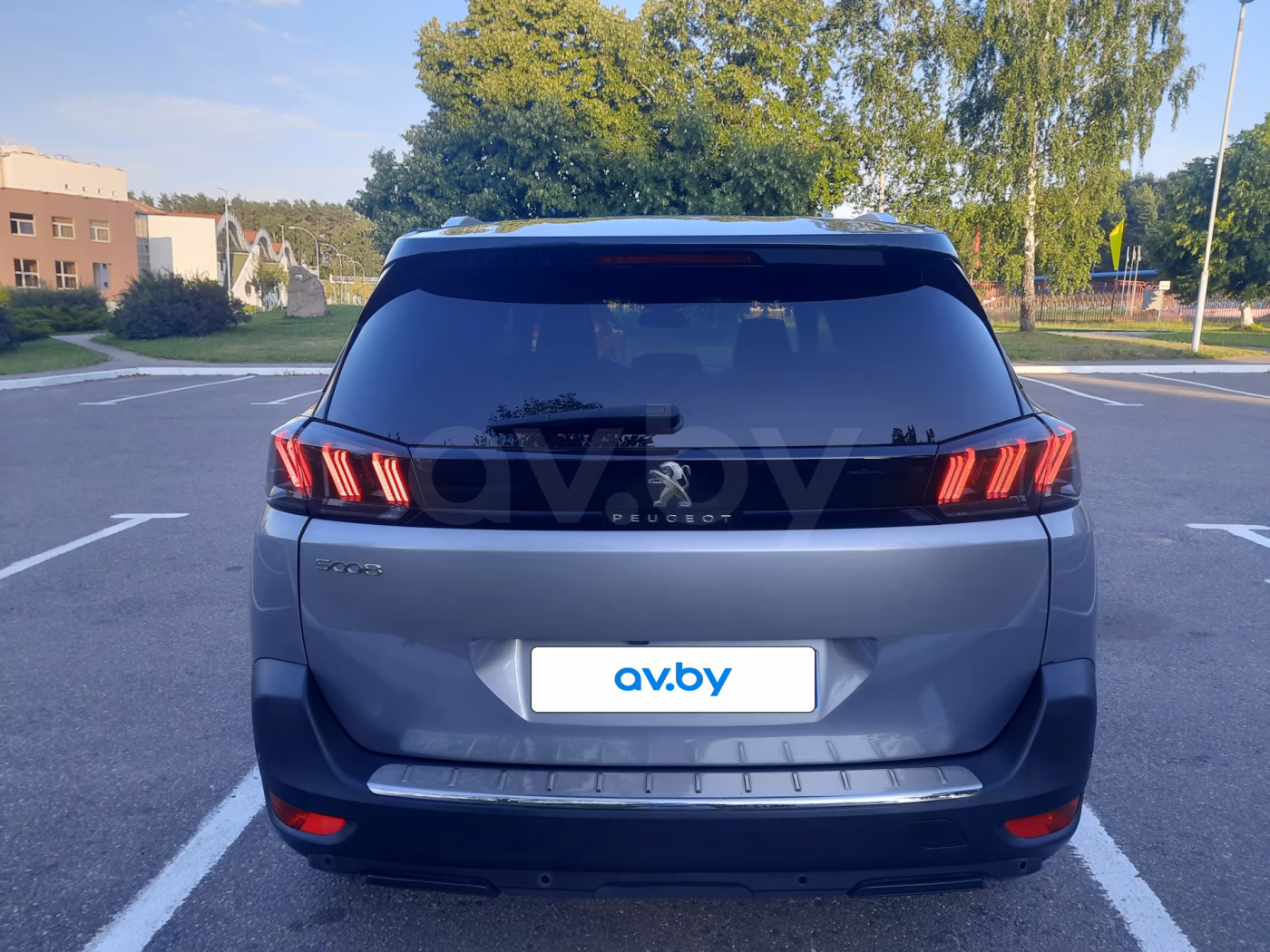 Peugeot 5008 фото 6