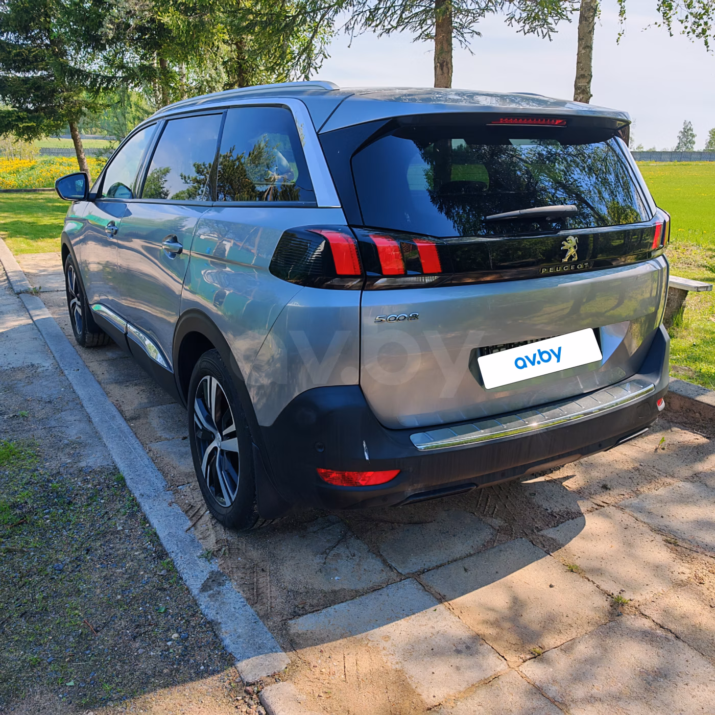 Peugeot 5008 фото 7