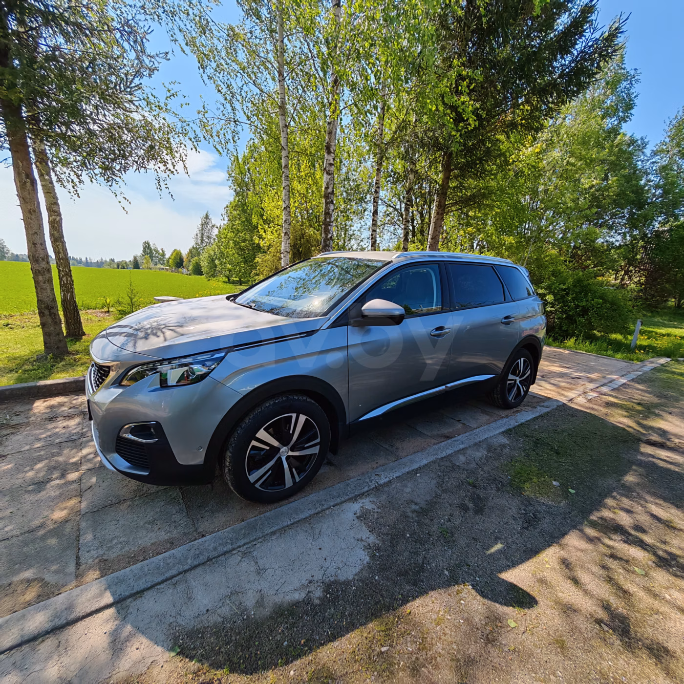 Peugeot 5008 фото 11