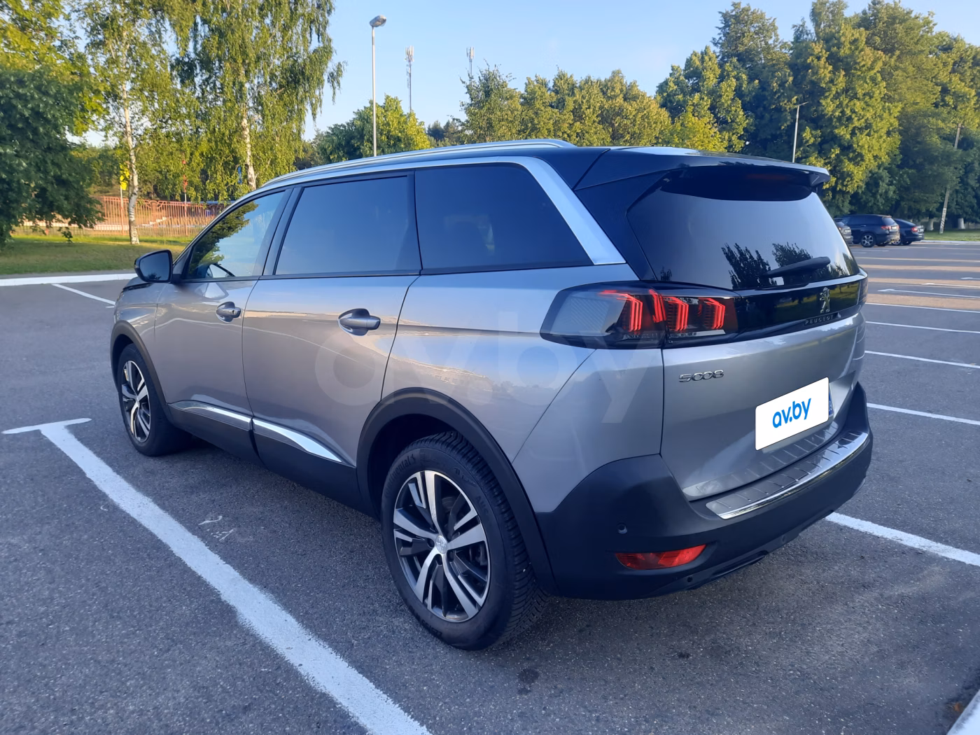 Peugeot 5008 фото 7