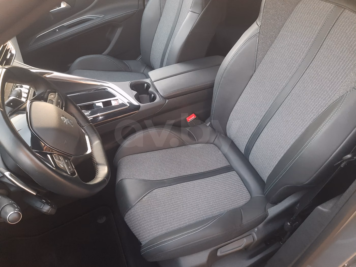 Peugeot 5008 фото 9