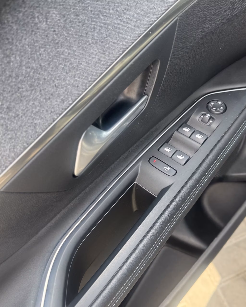 Peugeot 3008 фото 9