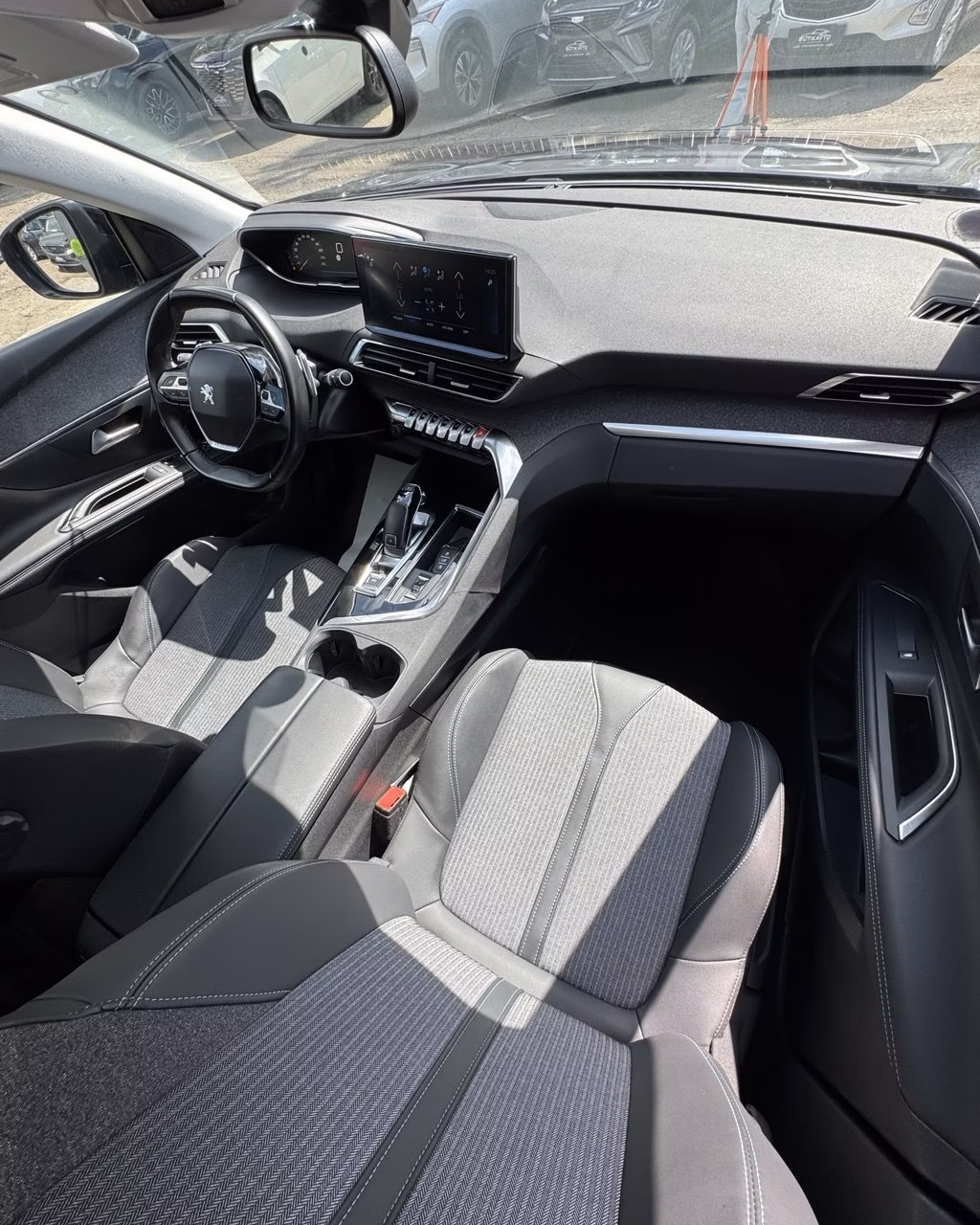 Peugeot 3008 фото 10