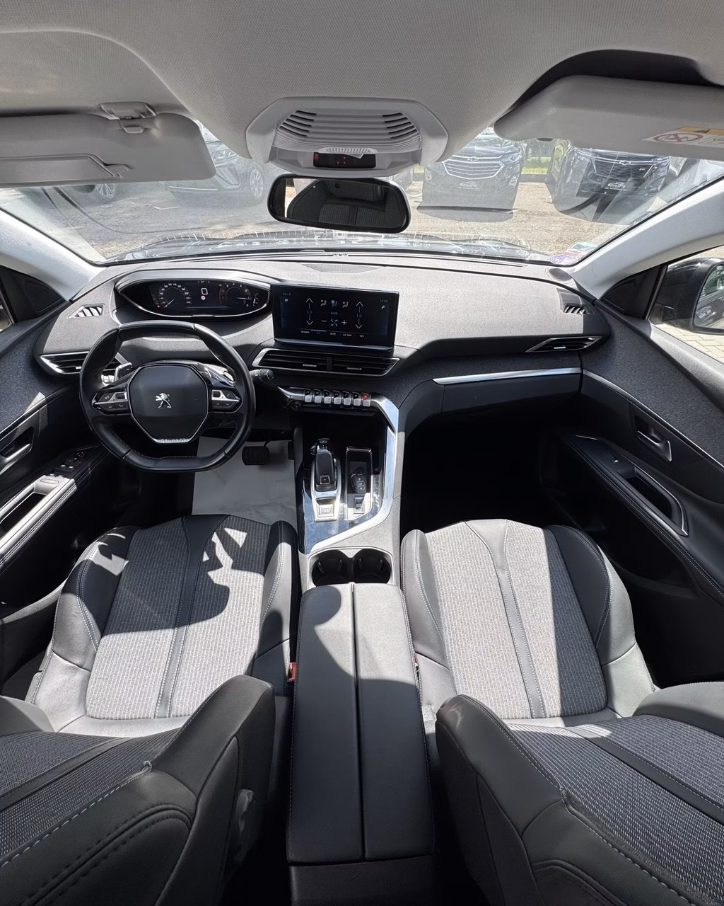 Peugeot 3008 фото 16