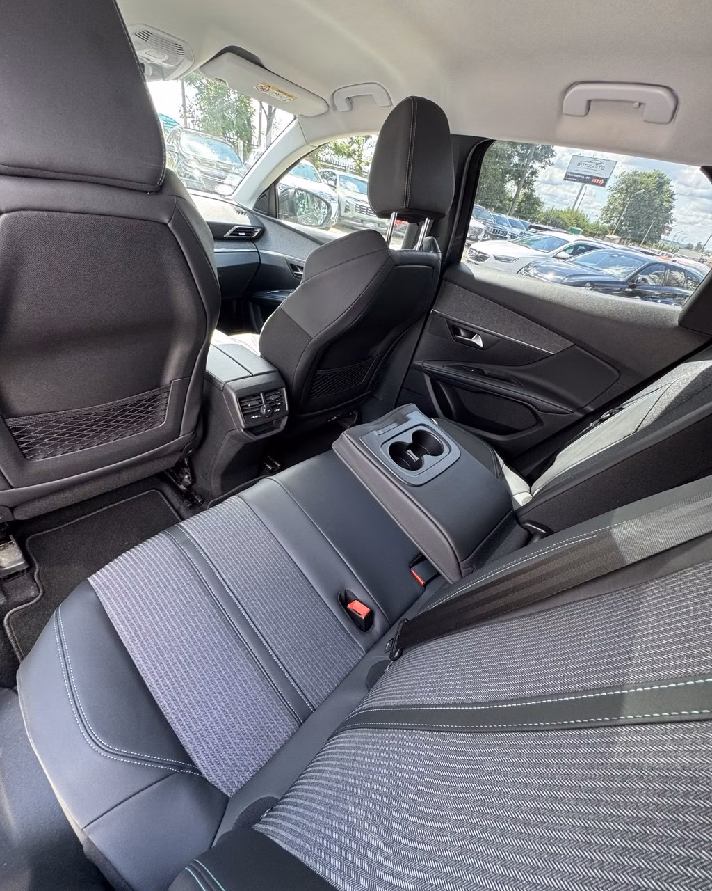 Peugeot 3008 фото 17