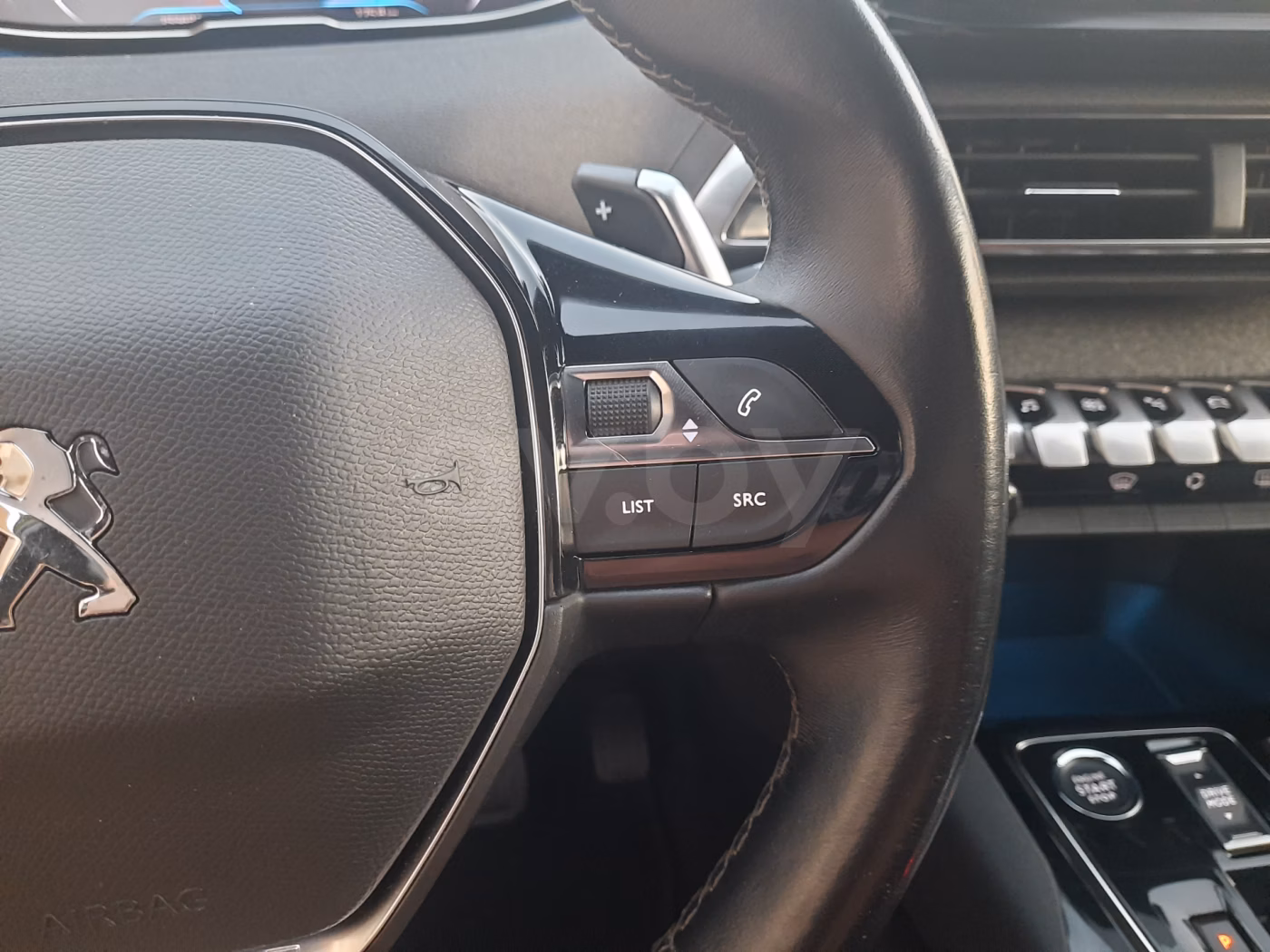 Peugeot 5008 фото 18