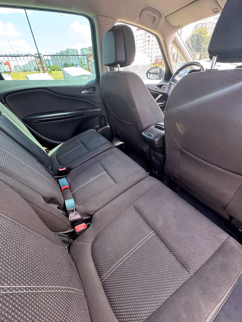 Opel Zafira фото 14