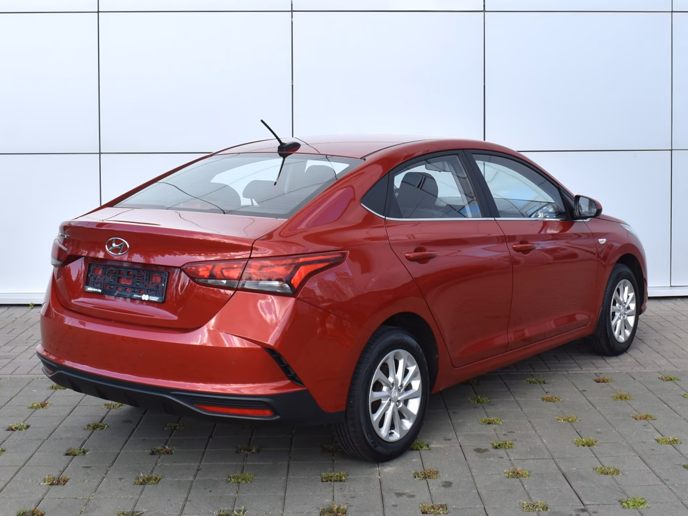 Hyundai Accent фото 4
