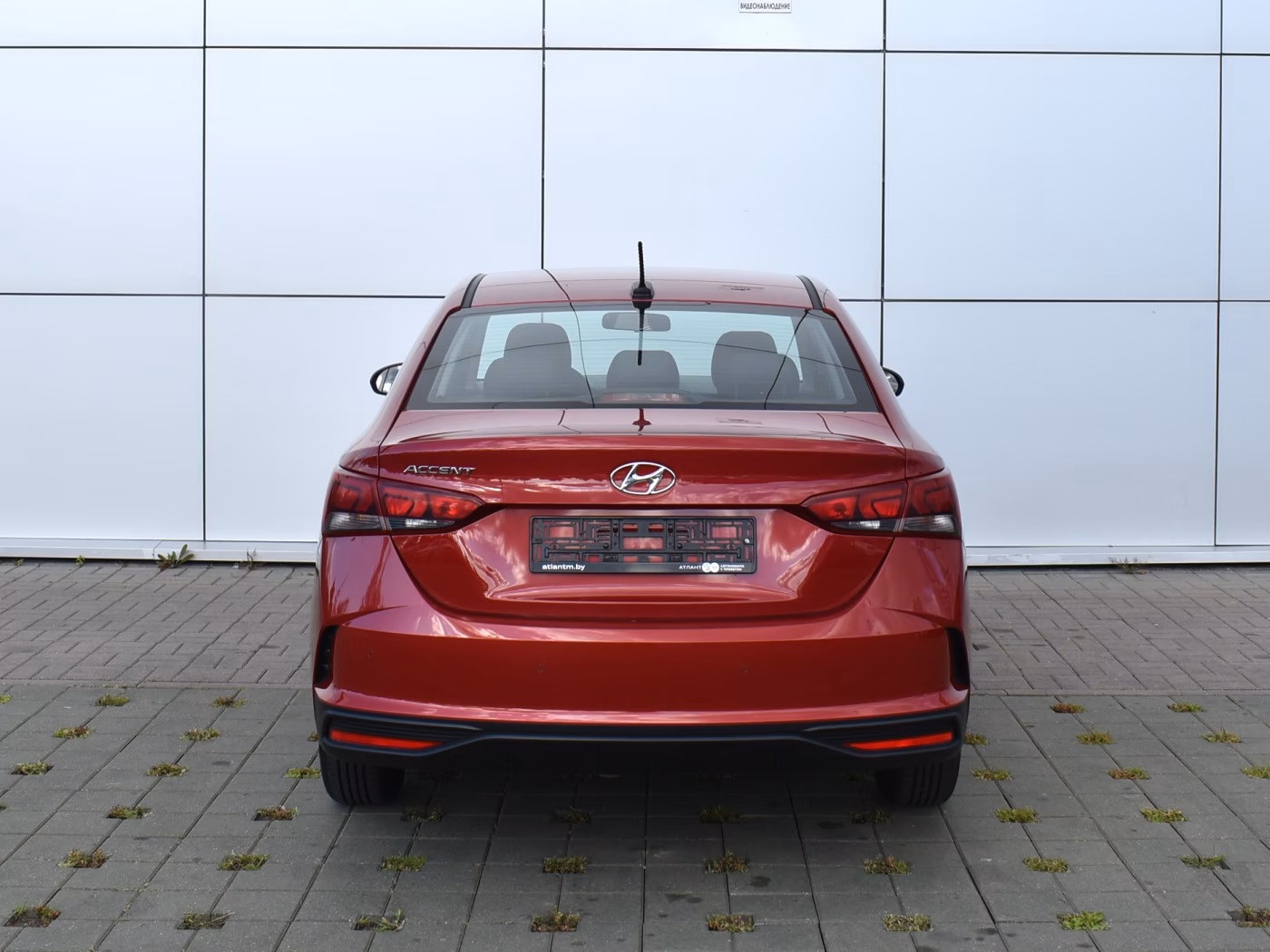 Hyundai Accent фото 5