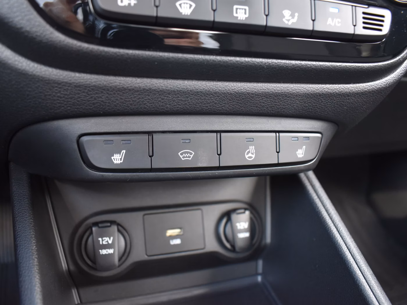 Hyundai Accent фото 20