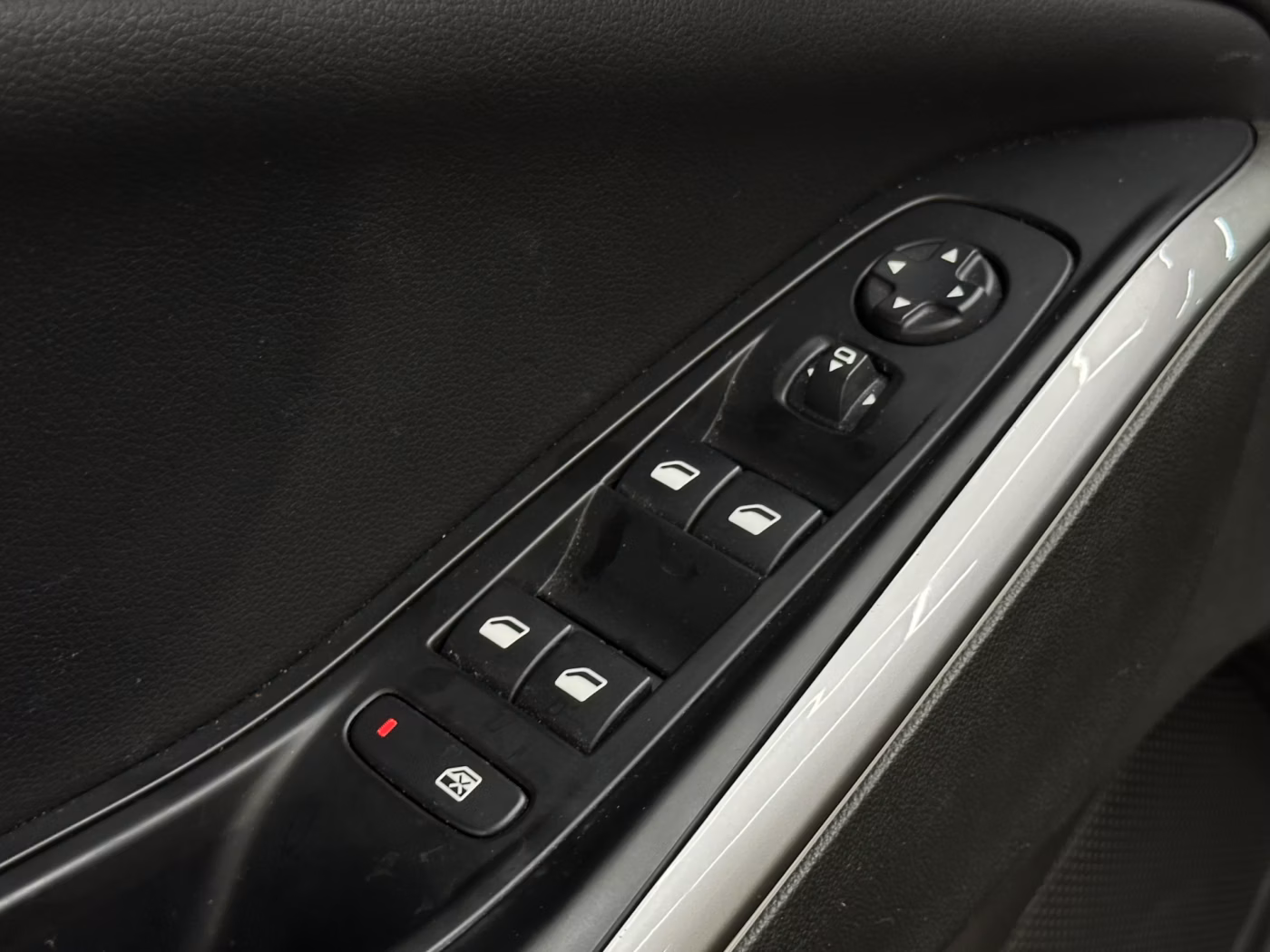 Opel Grandland X фото 21