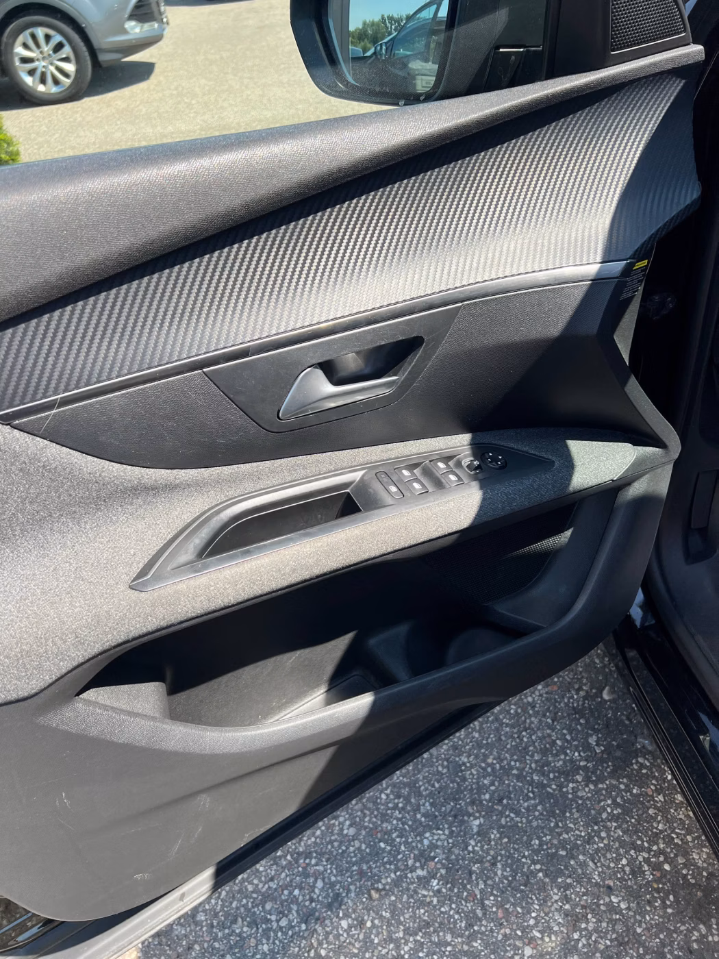Peugeot 3008 фото 9