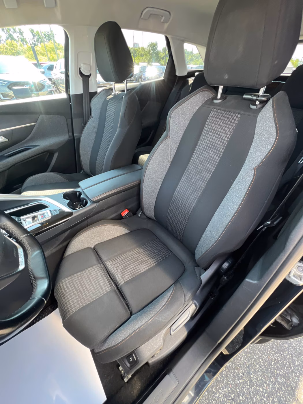 Peugeot 3008 фото 10