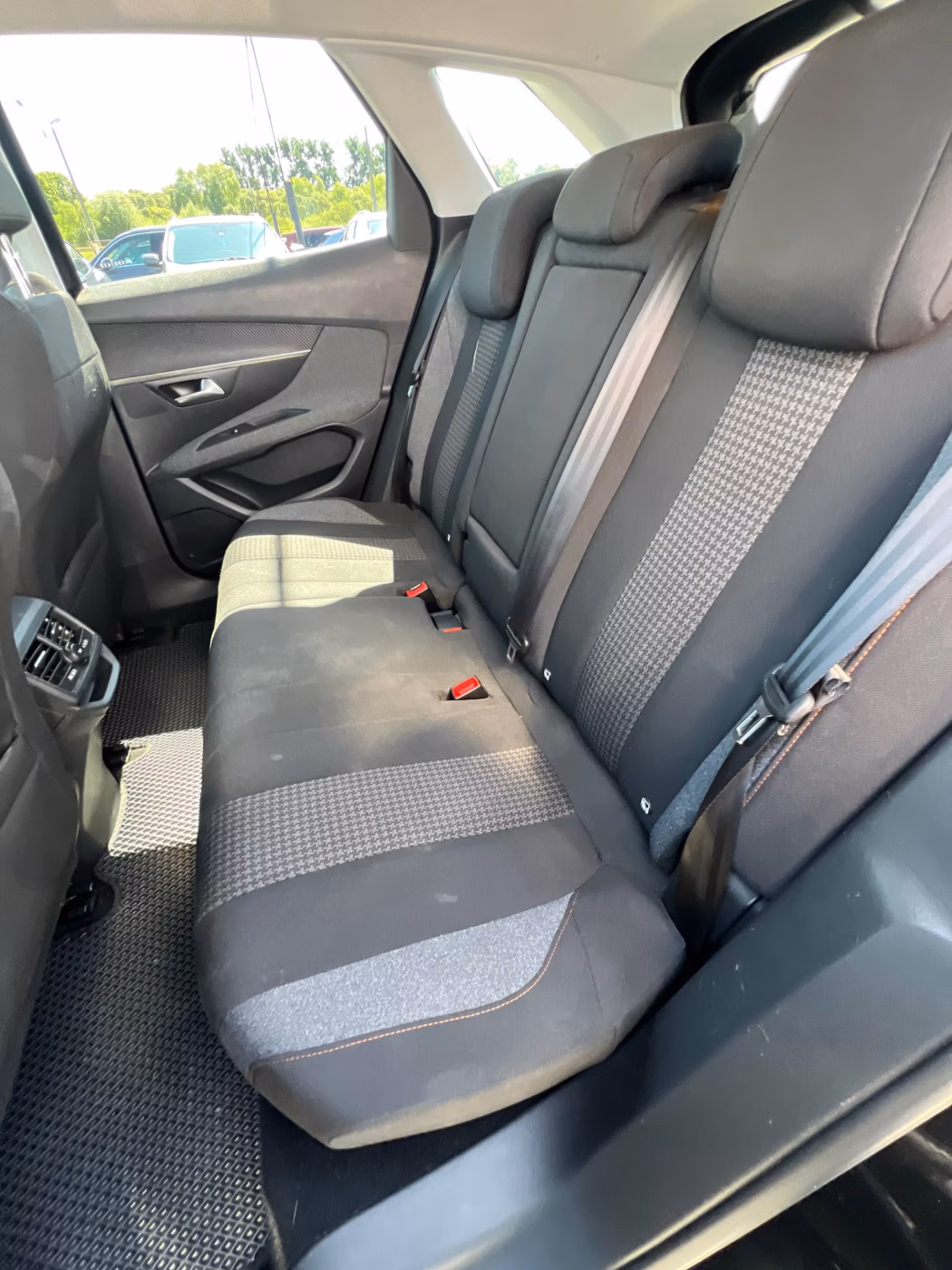 Peugeot 3008 фото 16