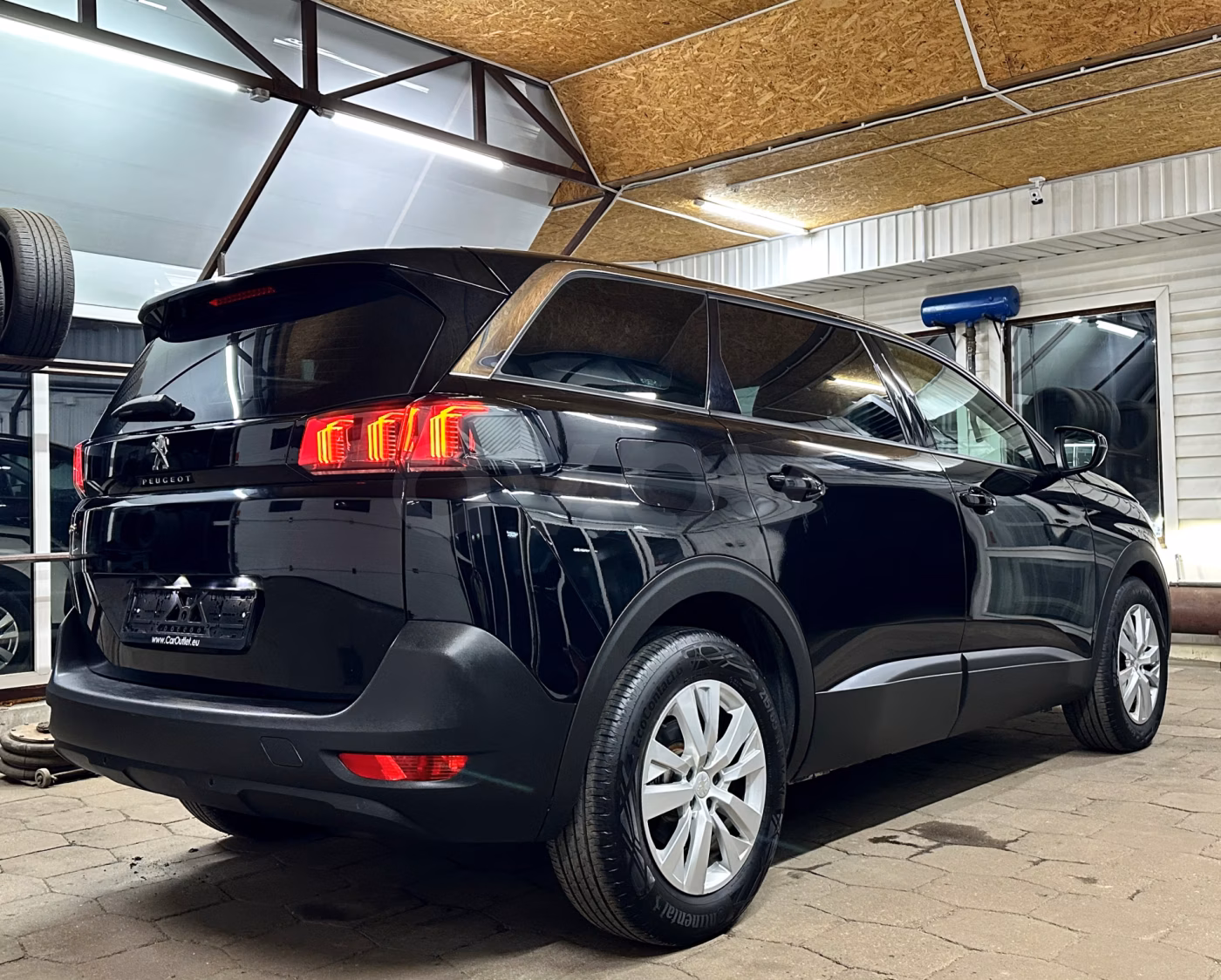 Peugeot 5008 фото 8
