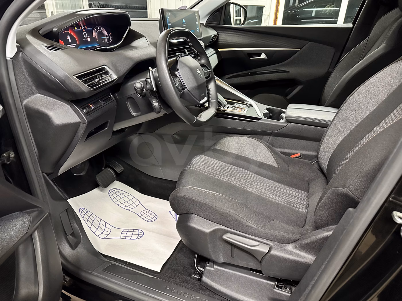 Peugeot 5008 фото 10