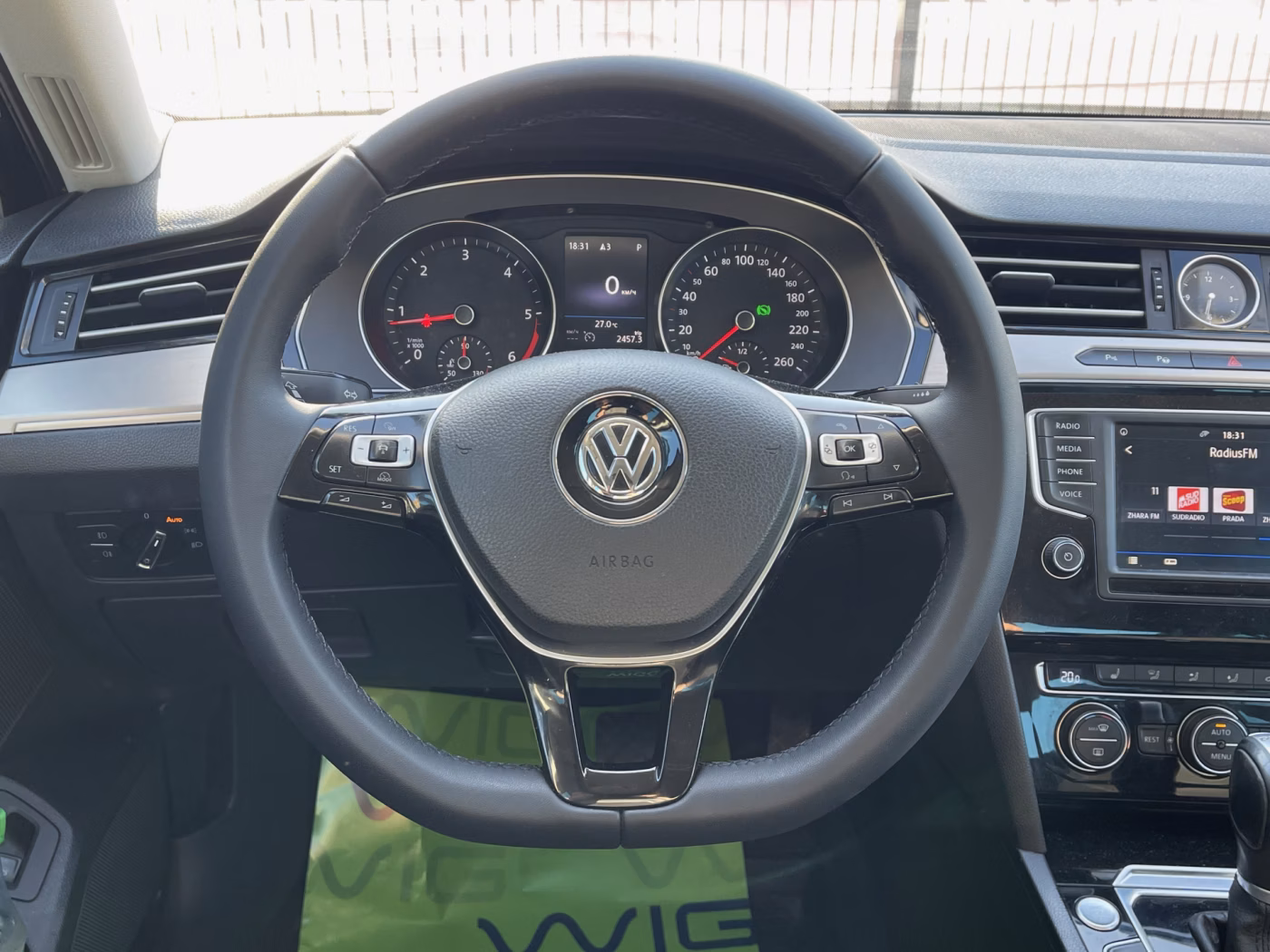 Volkswagen Passat фото 20
