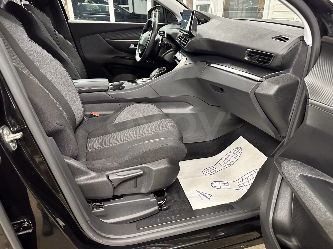 Peugeot 5008 фото 14