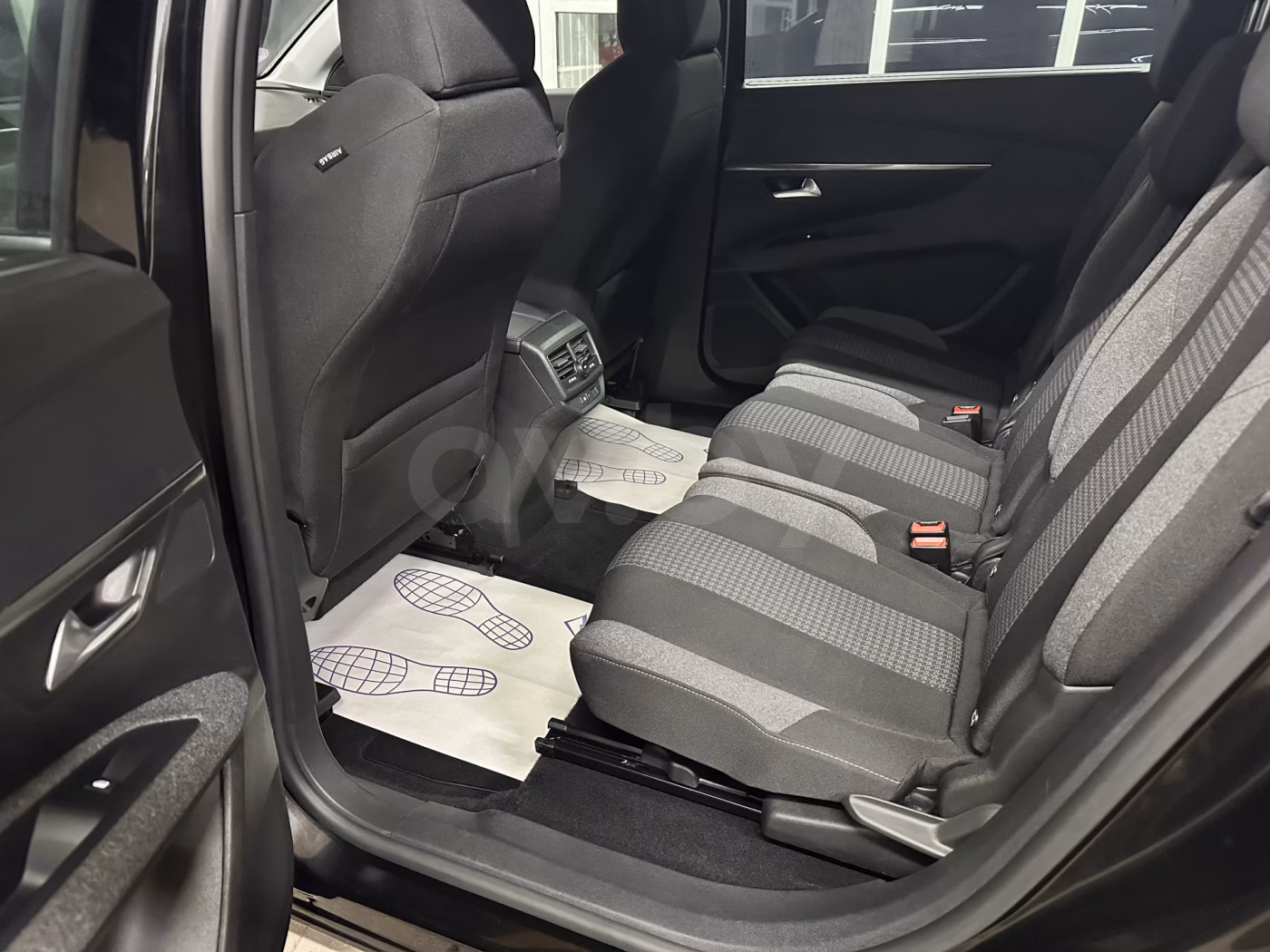 Peugeot 5008 фото 16