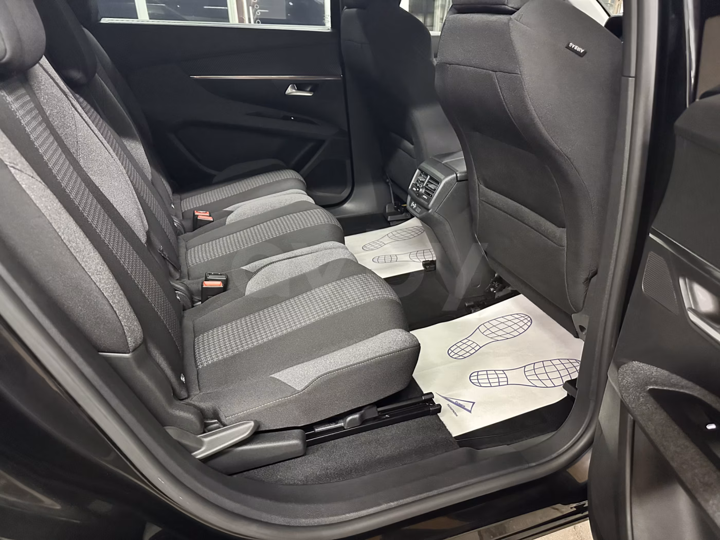 Peugeot 5008 фото 17