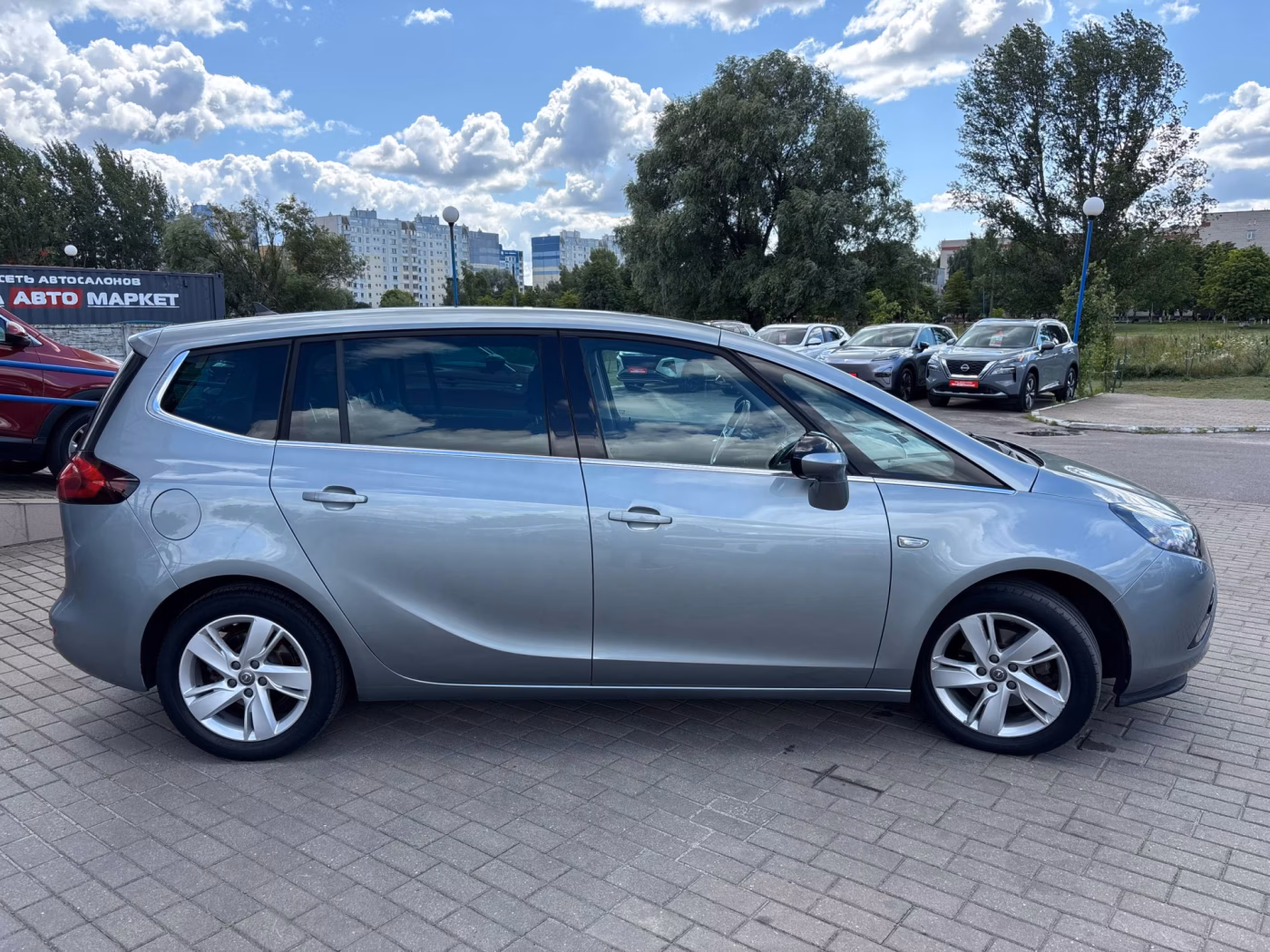 Opel Zafira фото 3