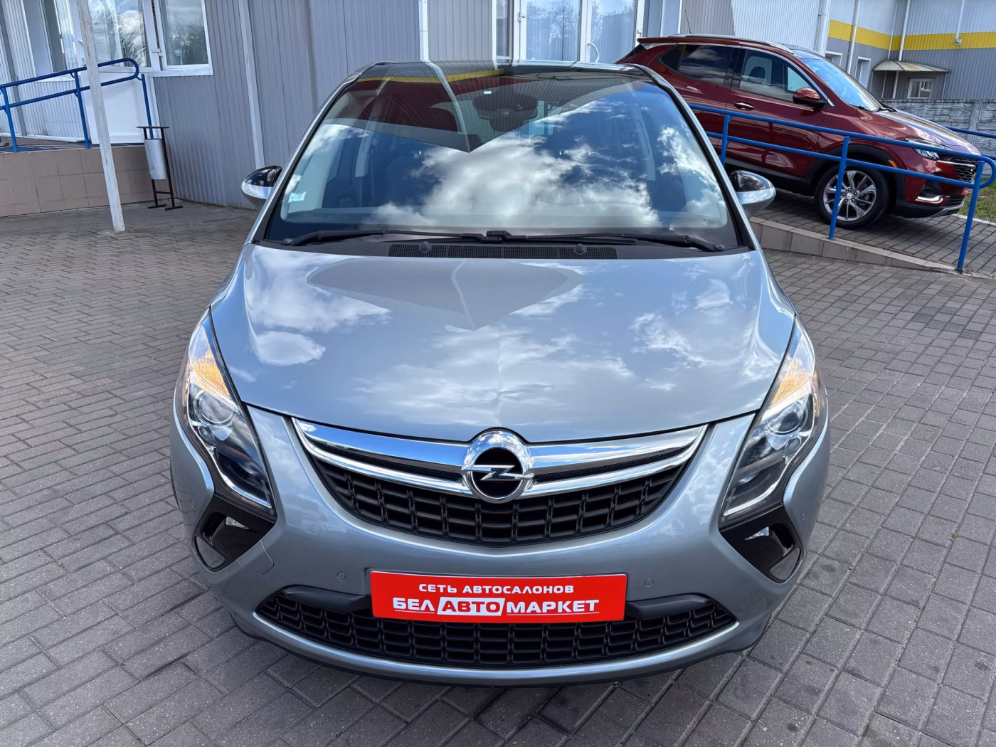 Opel Zafira фото 4