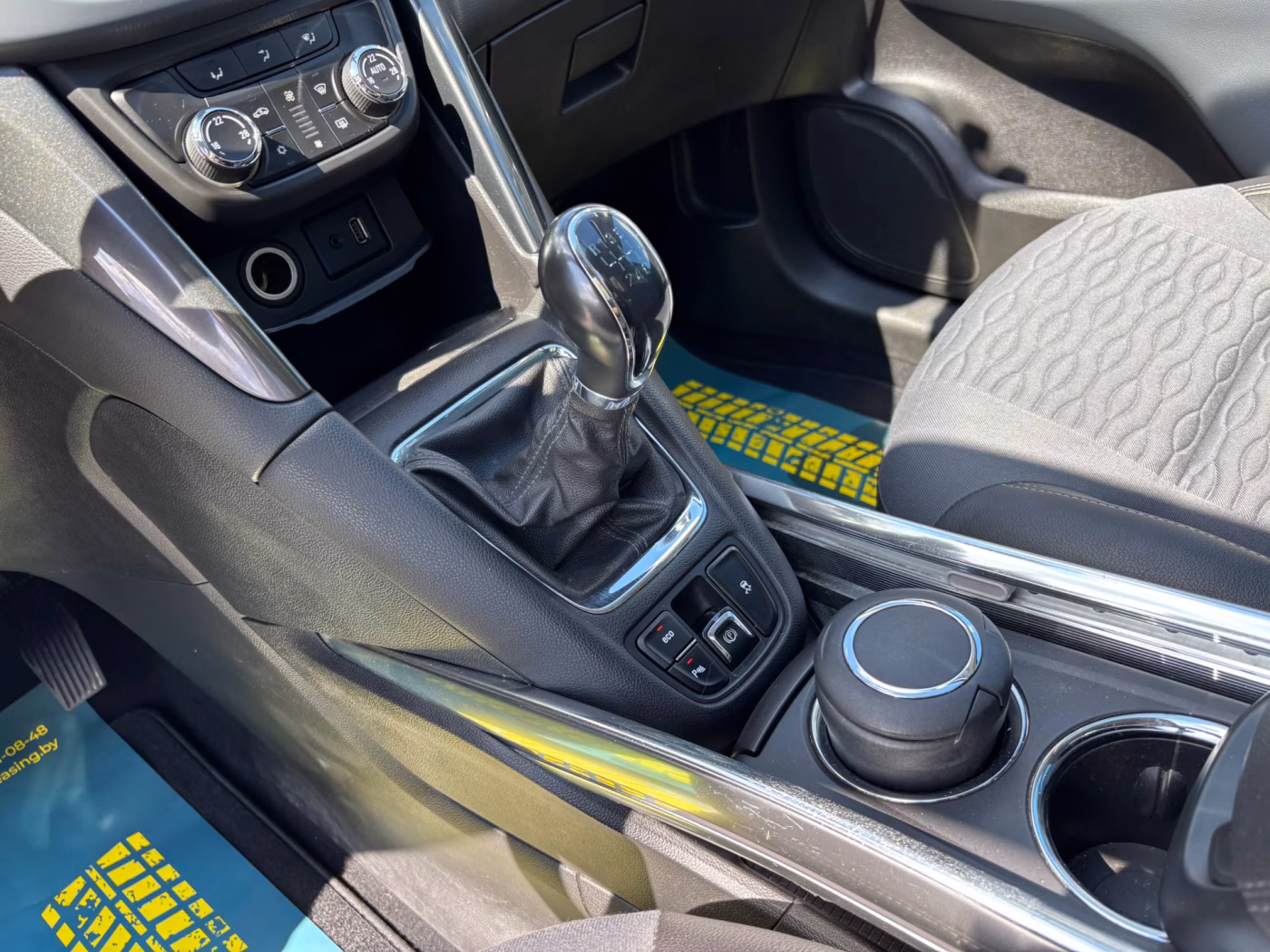 Opel Zafira фото 13