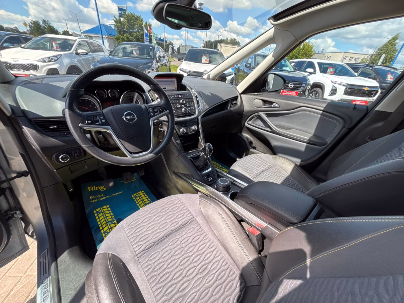 Opel Zafira фото 16