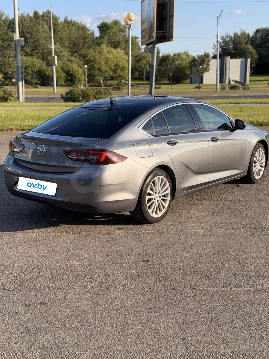 Opel Insignia фото 11