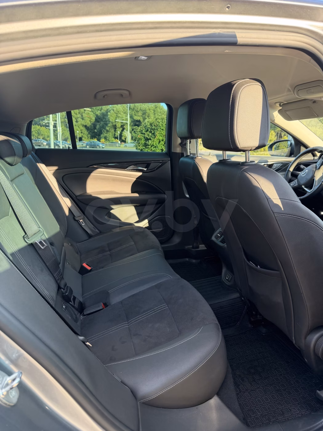 Opel Insignia фото 3