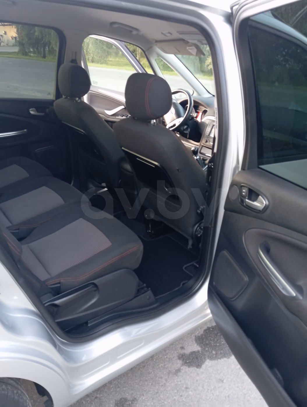 Ford Galaxy фото 16