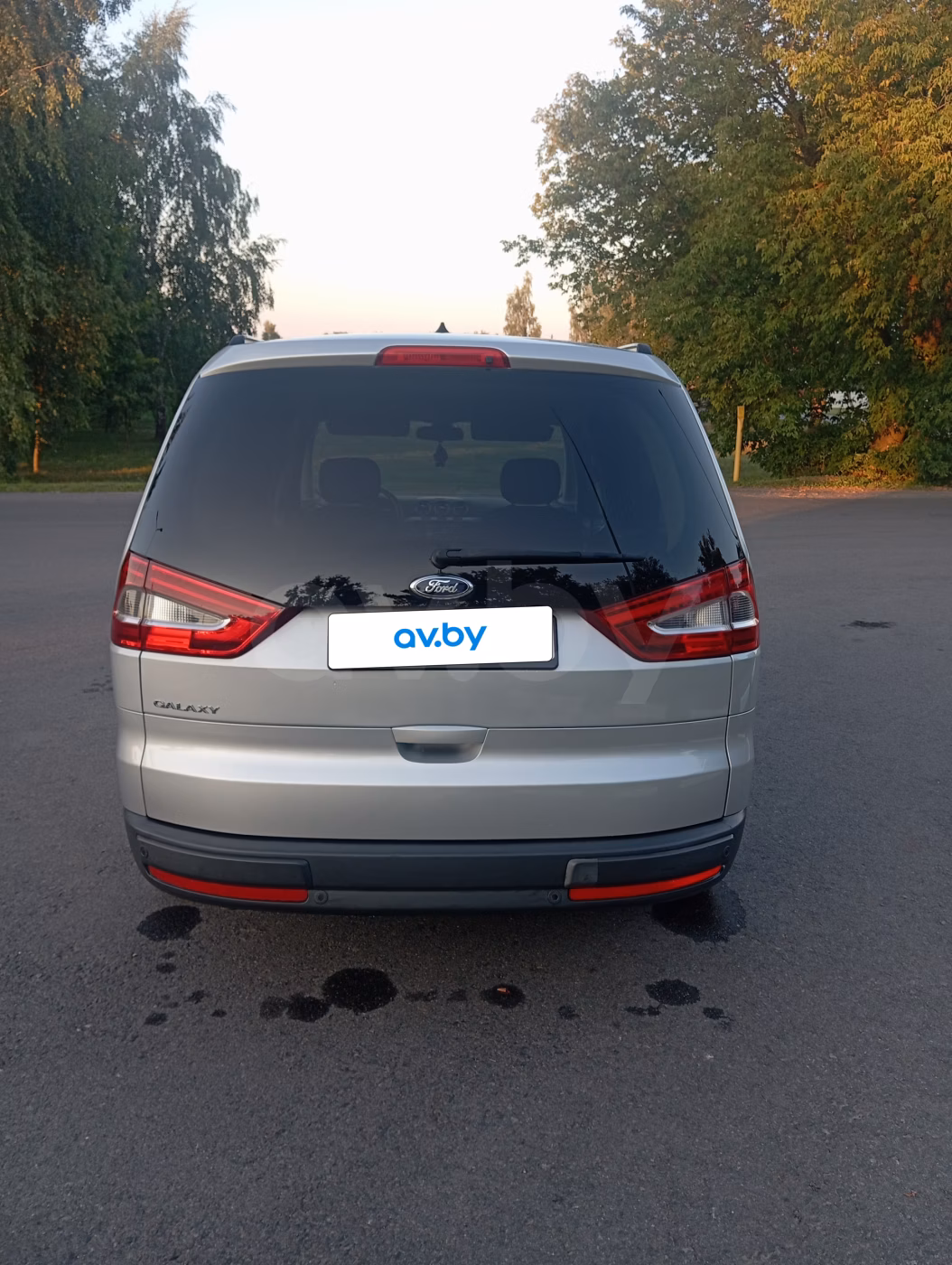 Ford Galaxy фото 6