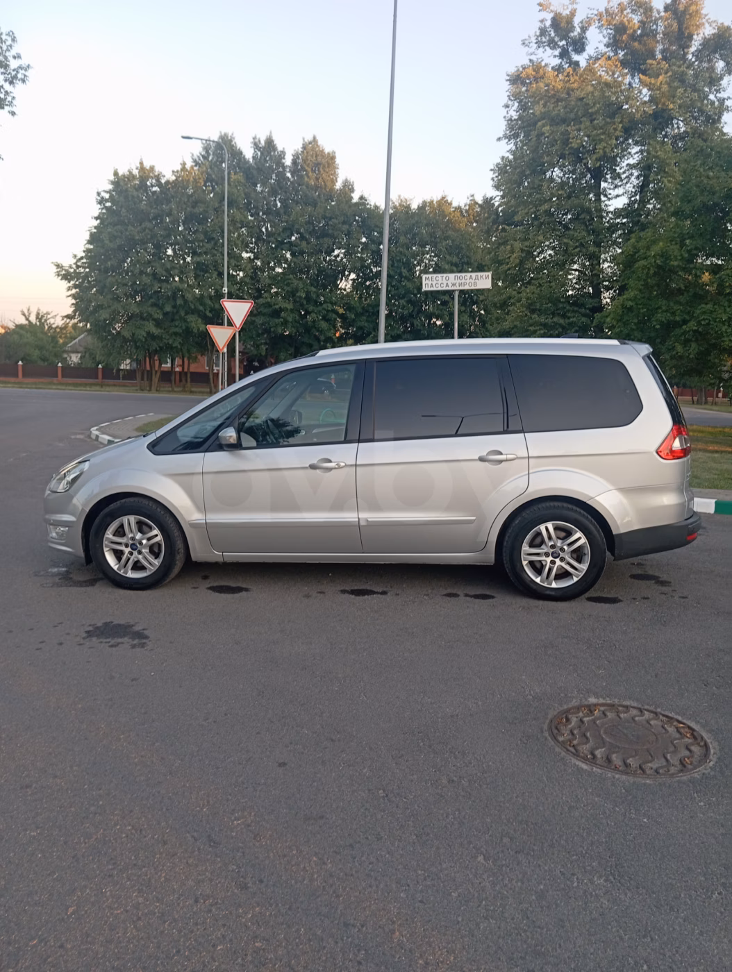 Ford Galaxy фото 5