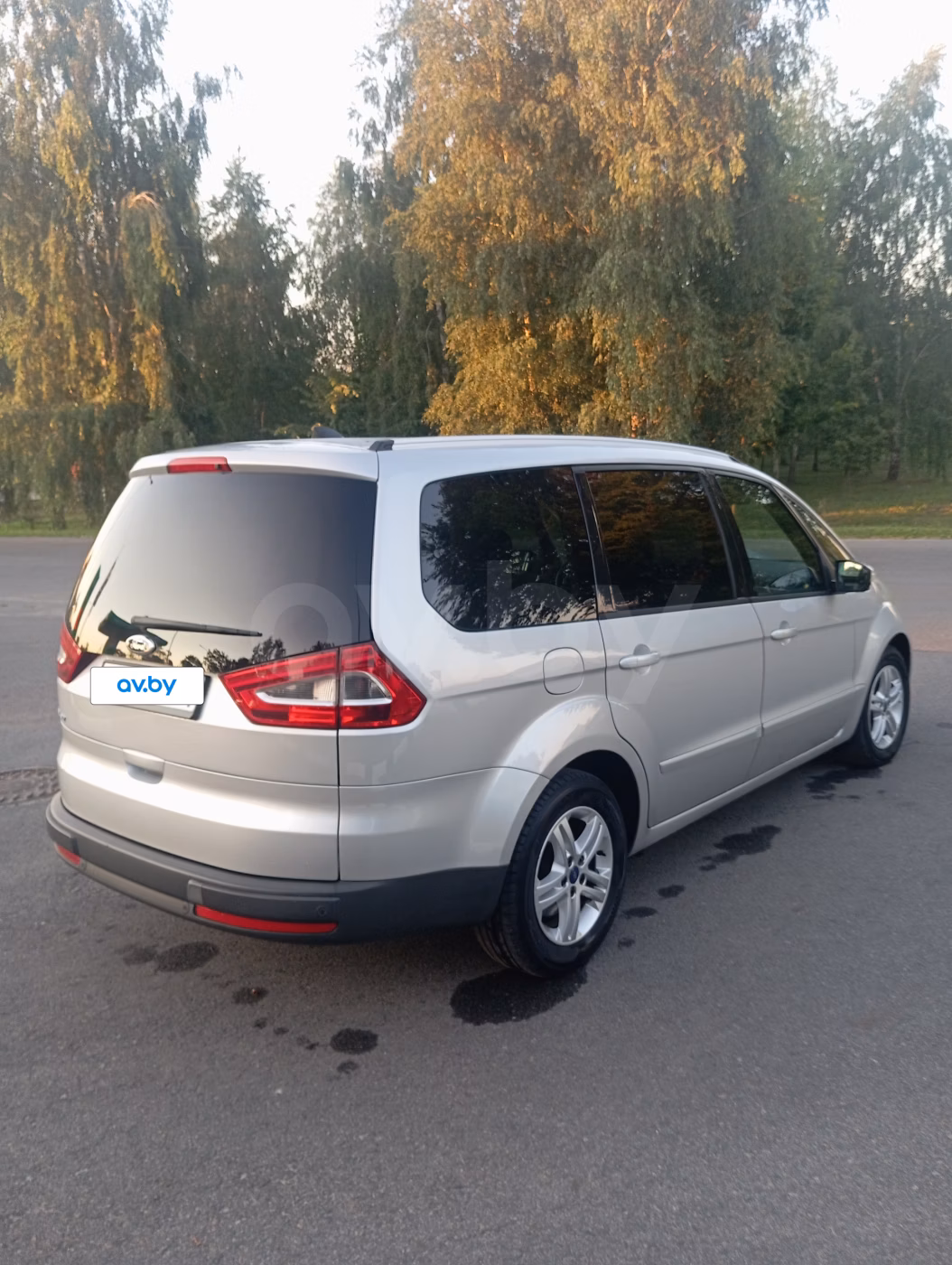 Ford Galaxy фото 8