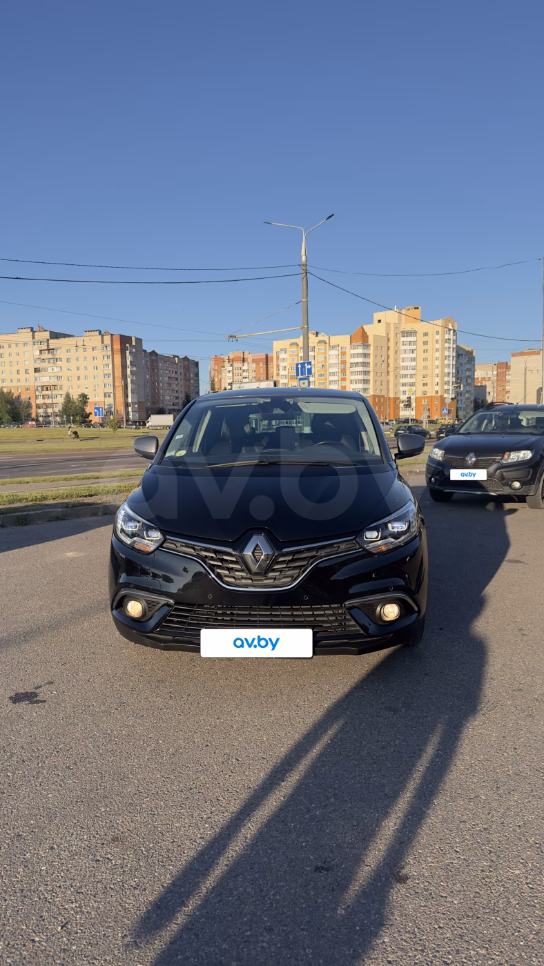 Renault Scenic фото 10