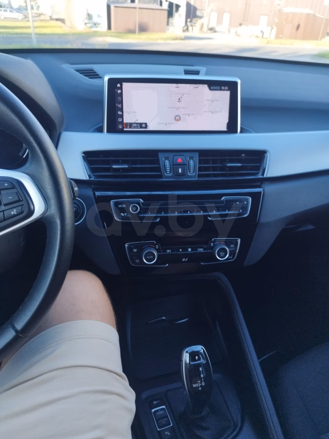 BMW X1 фото 7
