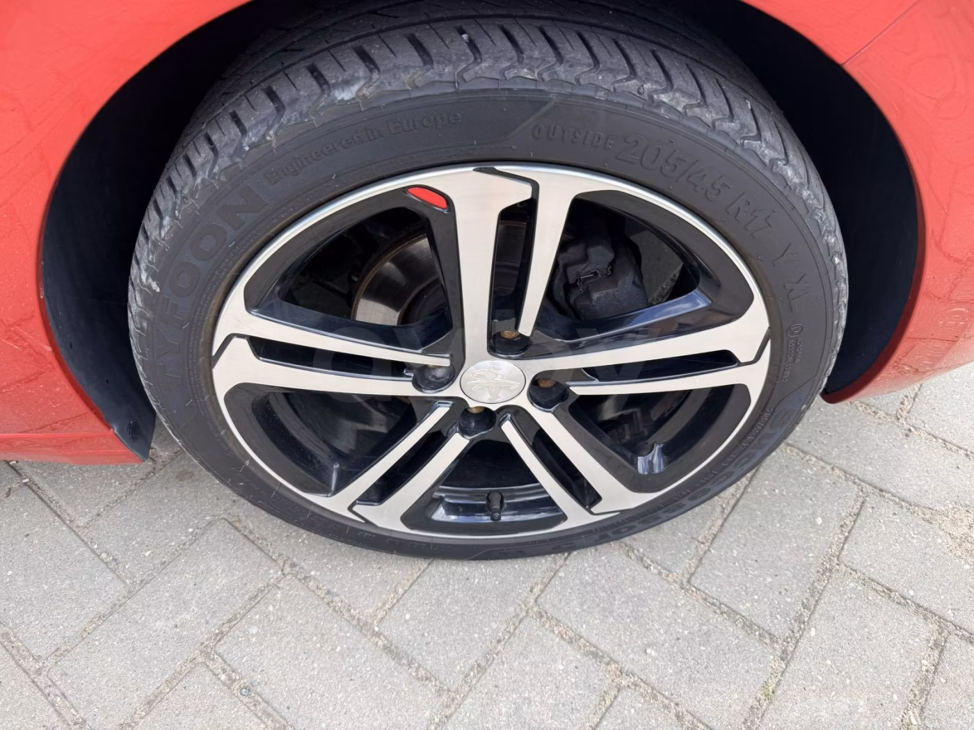 Peugeot 208 фото 19