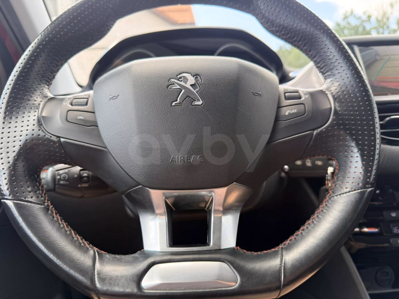 Peugeot 208 фото 26