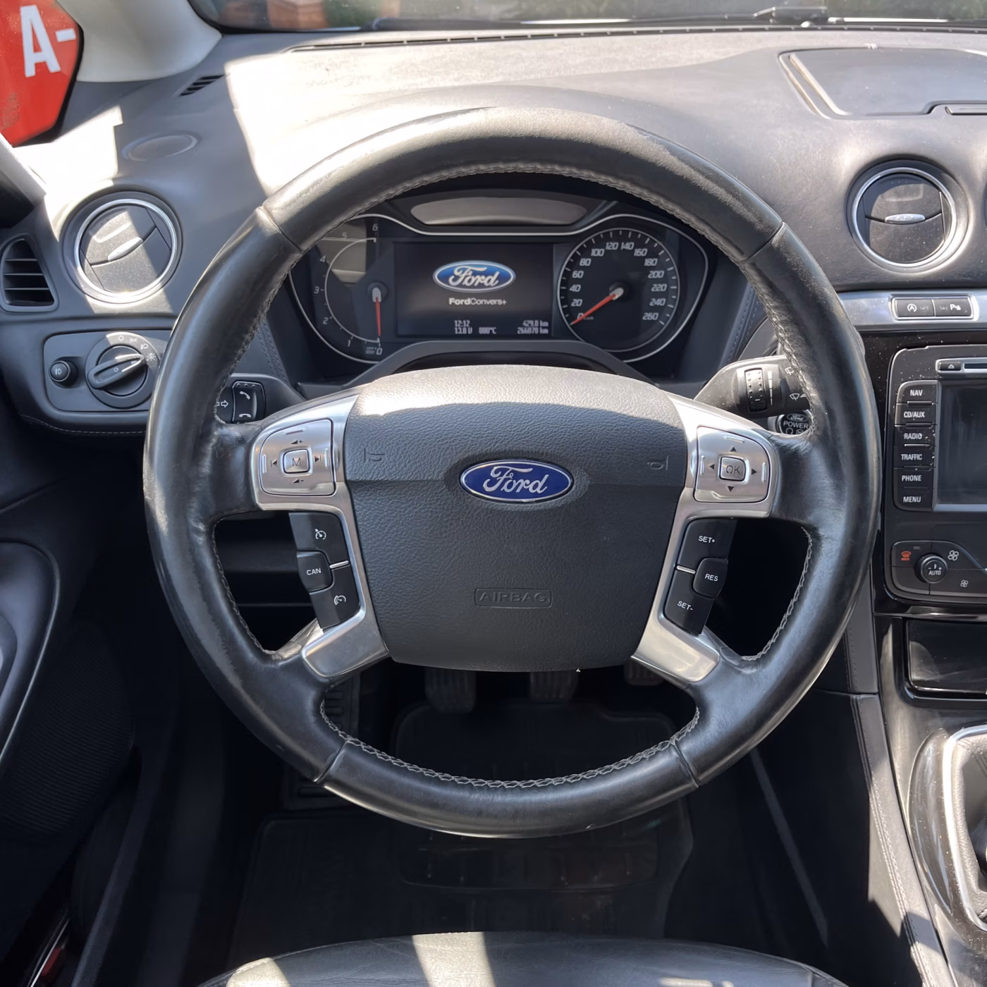 Ford S-MAX фото 23