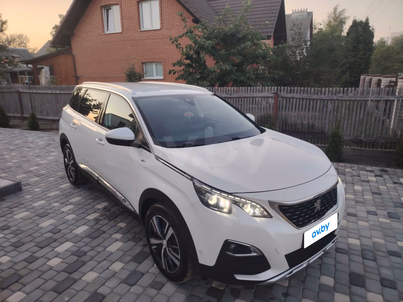 Peugeot 5008 фото 5