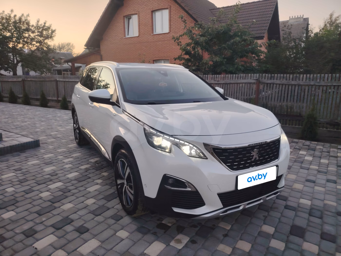 Peugeot 5008 фото 3