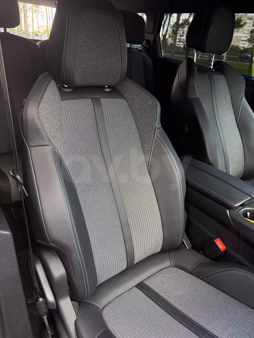 Peugeot 5008 фото 20