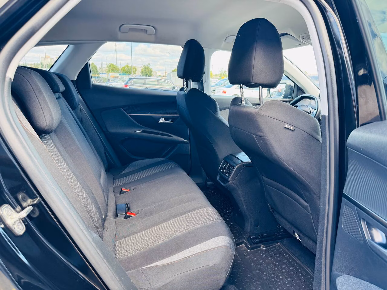Peugeot 3008 фото 7